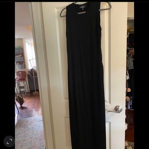 Lulu’s Shield and Sword Black Sleeveless Maxi Dress With Pockets
